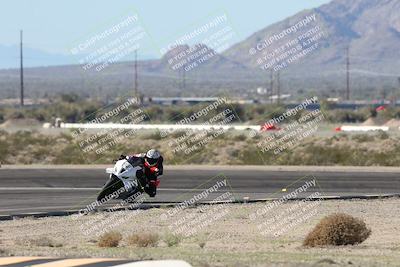 media/Jan-15-2026-Racers Edge (Thu) [[dfebeb70ab]]/3-B Group/Session 2 (Turn 11)/